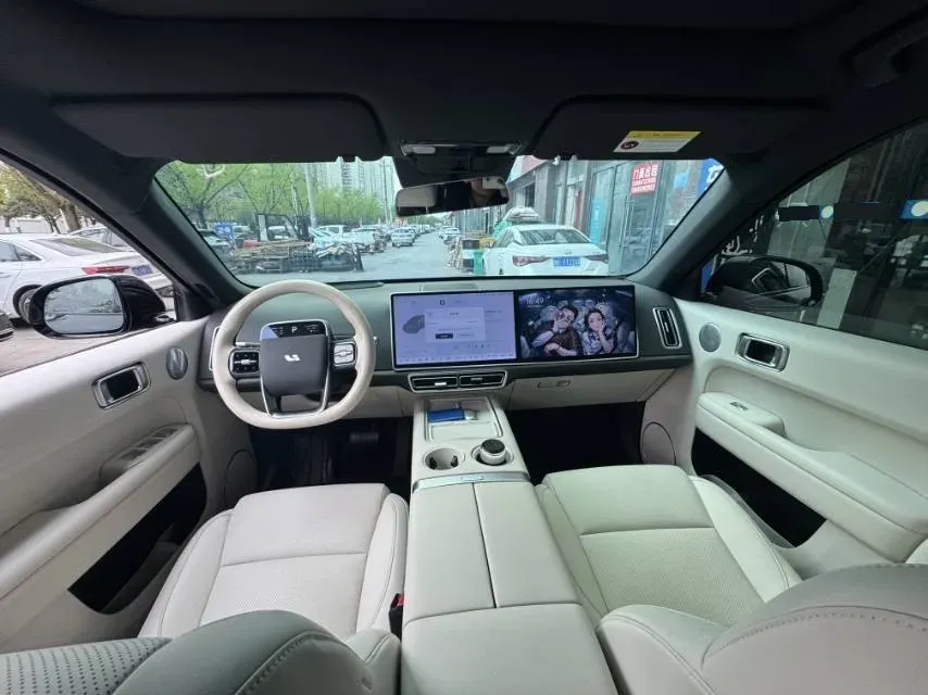 2024 Li L6 Range Extended 154HP L4 REEV 36.8KWH,autocango,china used car exporter,china ev exporter,chinese used car exporter,chinese used ev exporter