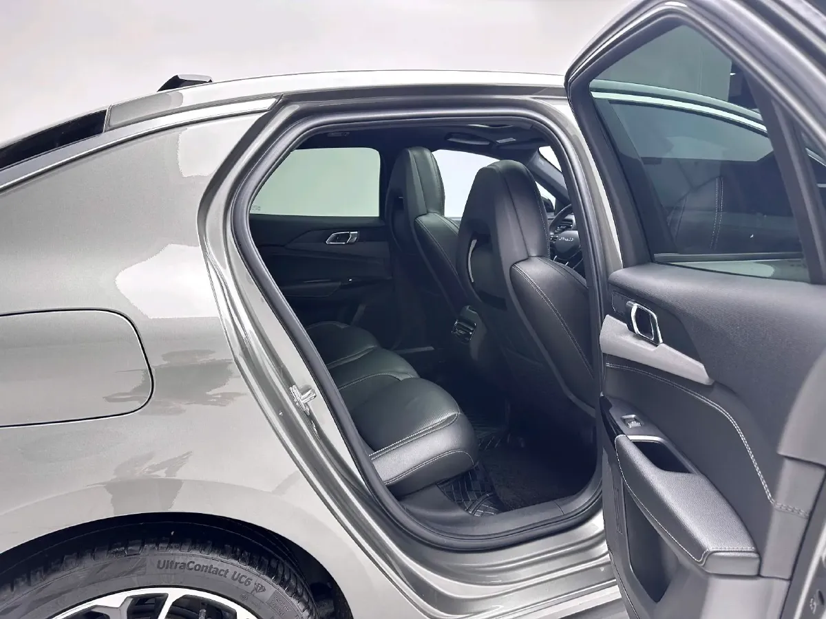 2021 LYNK&CO 03 2.0T 190HP L4 6AT,autocango,china used car exporter,china ev exporter,chinese used car exporter,chinese used ev exporter