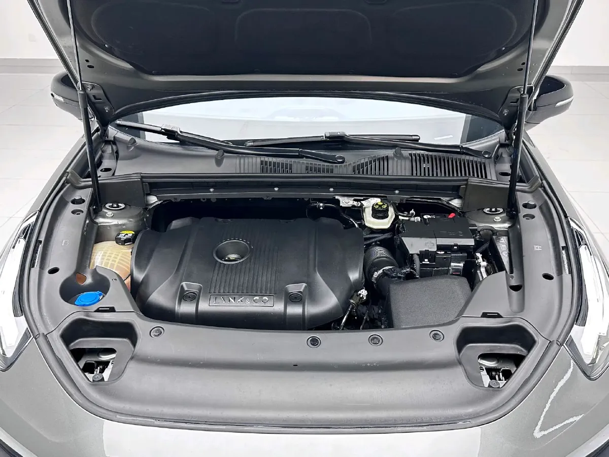 2021 LYNK&CO 03 2.0T 190HP L4 6AT,autocango,china used car exporter,china ev exporter,chinese used car exporter,chinese used ev exporter