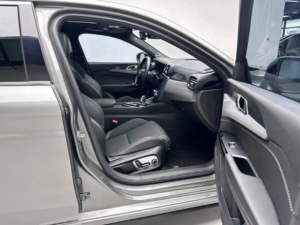 2021 LYNK&CO 03 2.0T 190HP L4 6AT,autocango,china used car exporter,china ev exporter,chinese used car exporter,chinese used ev exporter