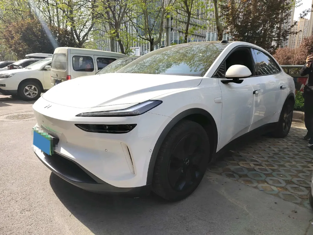 2024 ONVO L60 BEV 60KWH,autocango,china used car exporter,china ev exporter,chinese used car exporter,chinese used ev exporter