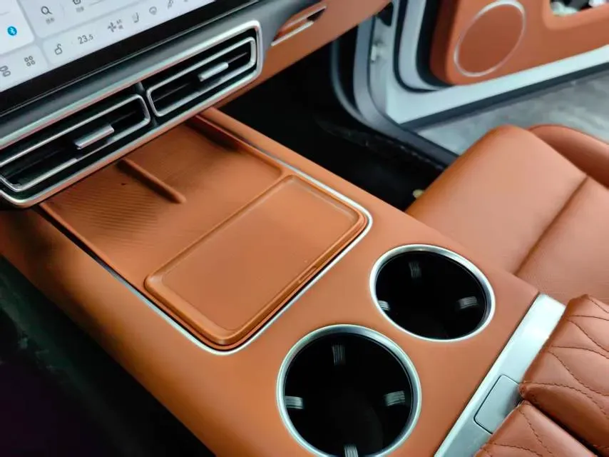 2023 Li L7 Range Extended 154HP REEV 40.9KWH,autocango,china used car exporter,china ev exporter,chinese used car exporter,chinese used ev exporter