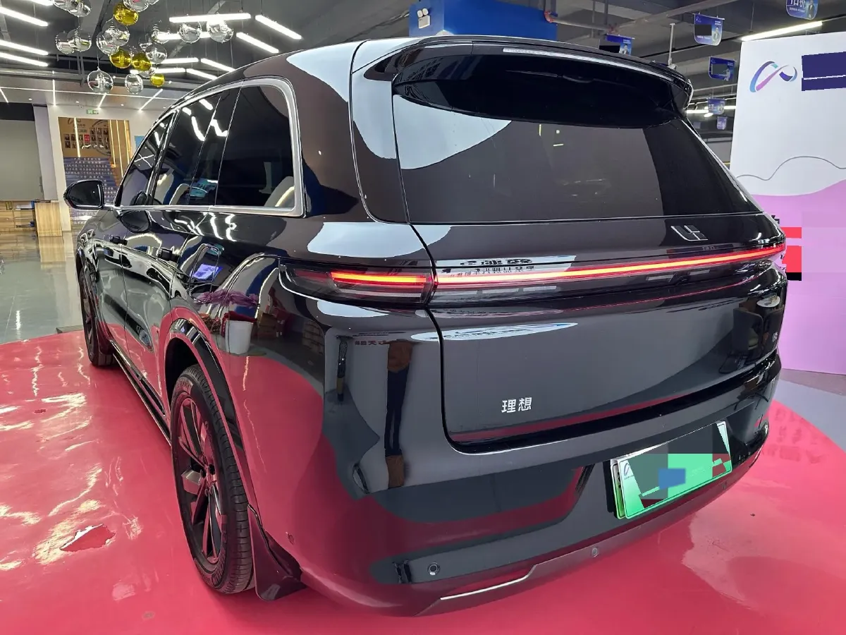 2023 Li L8 Range Extended 154HP REEV 40.9KWH,autocango,china used car exporter,china ev exporter,chinese used car exporter,chinese used ev exporter