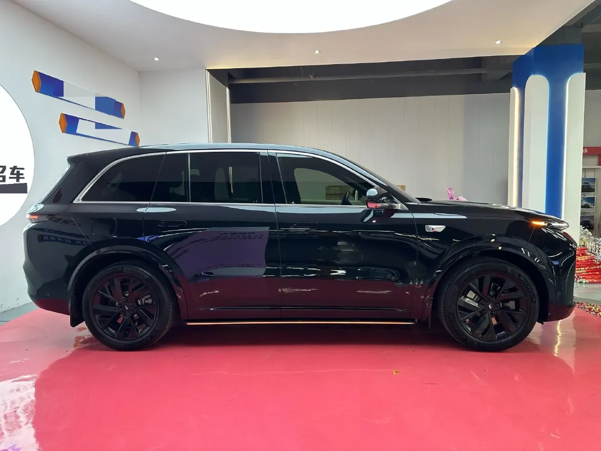 2023 Li L8 Range Extended 154HP REEV 40.9KWH,autocango,china used car exporter,china ev exporter,chinese used car exporter,chinese used ev exporter