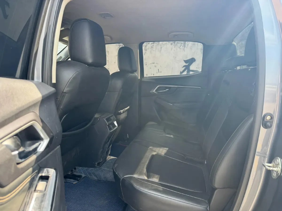 2021 Isuzu D-MAX 1.9T 163HP L4 6AT,autocango,china used car exporter,china ev exporter,chinese used car exporter,chinese used ev exporter