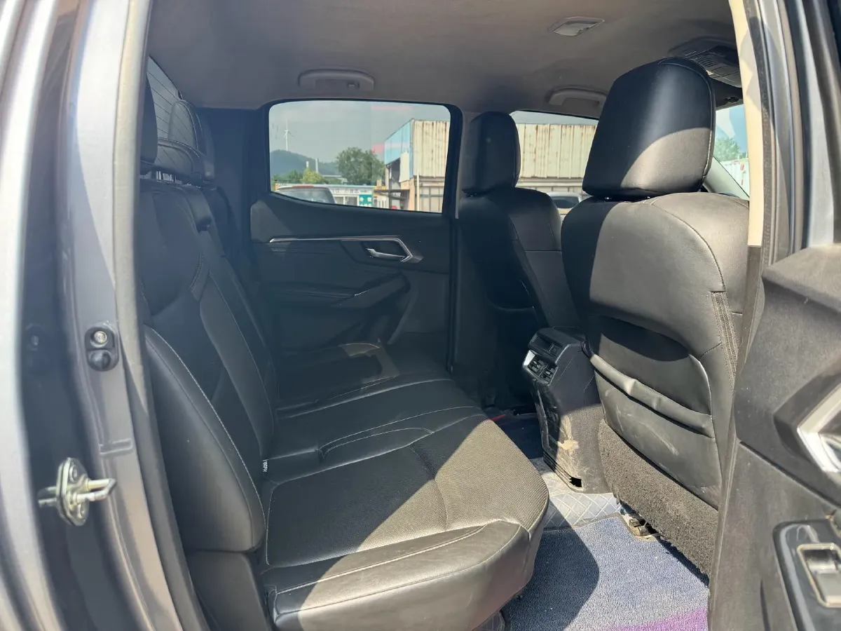 2021 Isuzu D-MAX 1.9T 163HP L4 6AT,autocango,china used car exporter,china ev exporter,chinese used car exporter,chinese used ev exporter