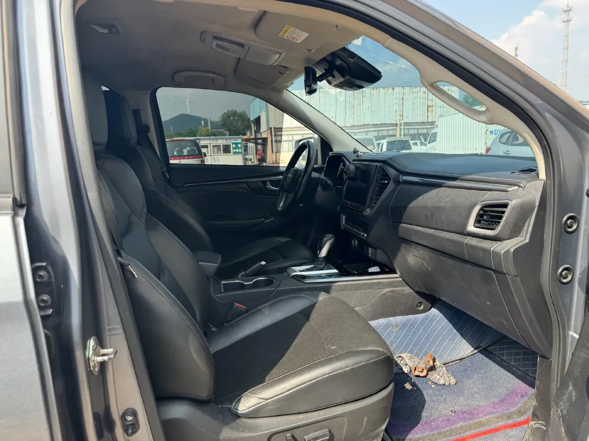 2021 Isuzu D-MAX 1.9T 163HP L4 6AT,autocango,china used car exporter,china ev exporter,chinese used car exporter,chinese used ev exporter