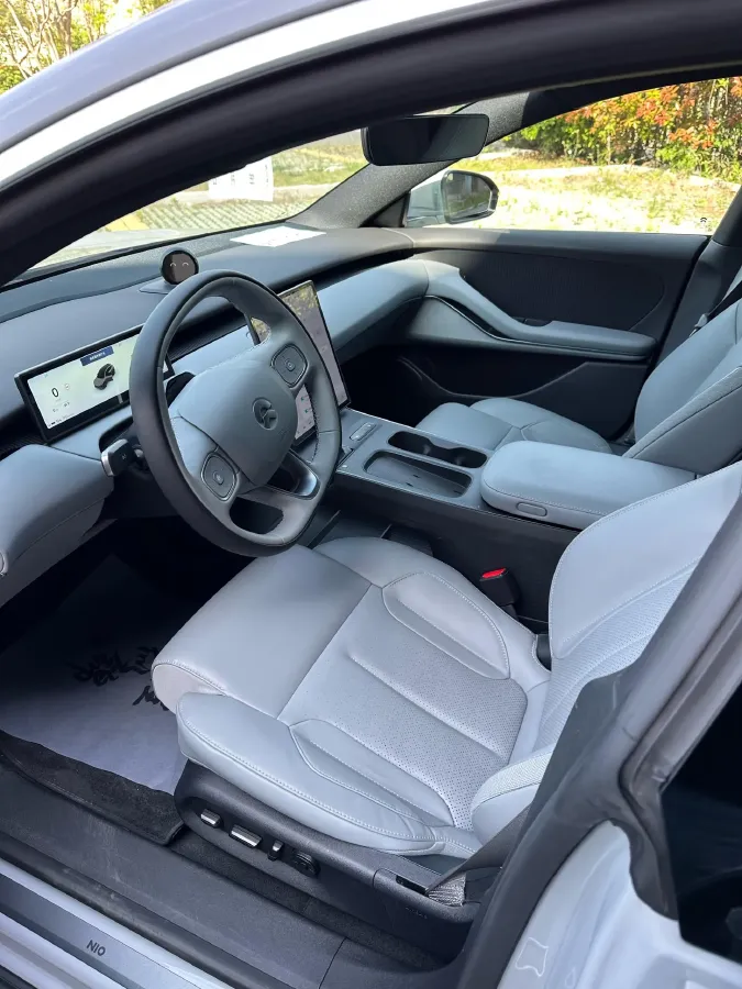 2023 NIO ET5T BEV 75KWH,autocango,china used car exporter,china ev exporter,chinese used car exporter,chinese used ev exporter