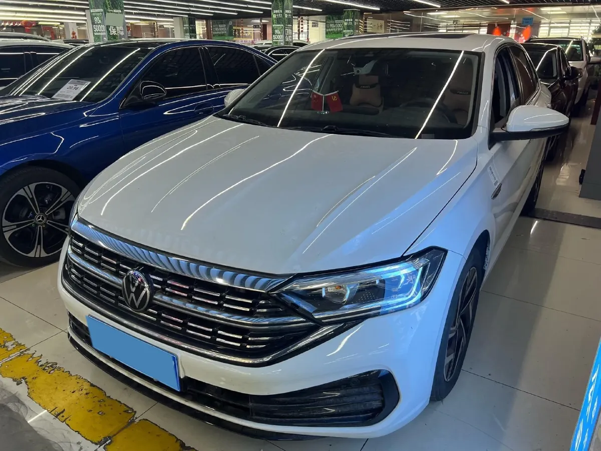 2023 Volkswagen Sagitar 1.5T 160HP L4 7DCT,autocango,china used car exporter,china ev exporter,chinese used car exporter,chinese used ev exporter