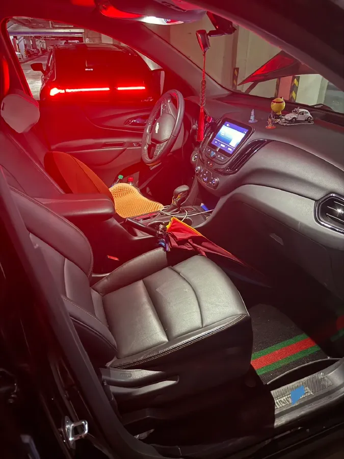 2021 Chevrolet Equinox 1.5T 169HP L4 6AT,autocango,china used car exporter,china ev exporter,chinese used car exporter,chinese used ev exporter