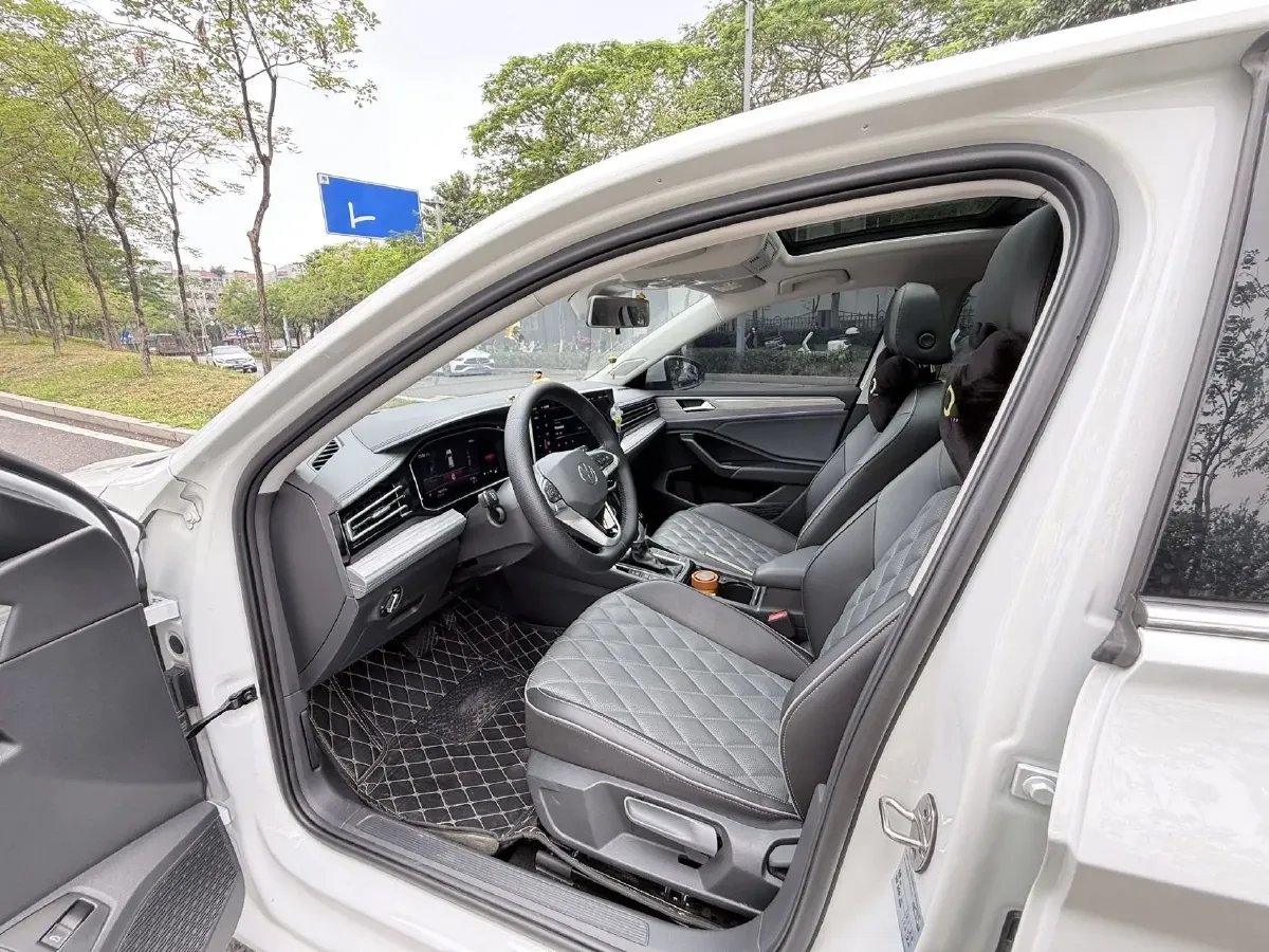 2024 Volkswagen Sagitar 1.5T 160HP L4 7DCT,autocango,china used car exporter,china ev exporter,chinese used car exporter,chinese used ev exporter
