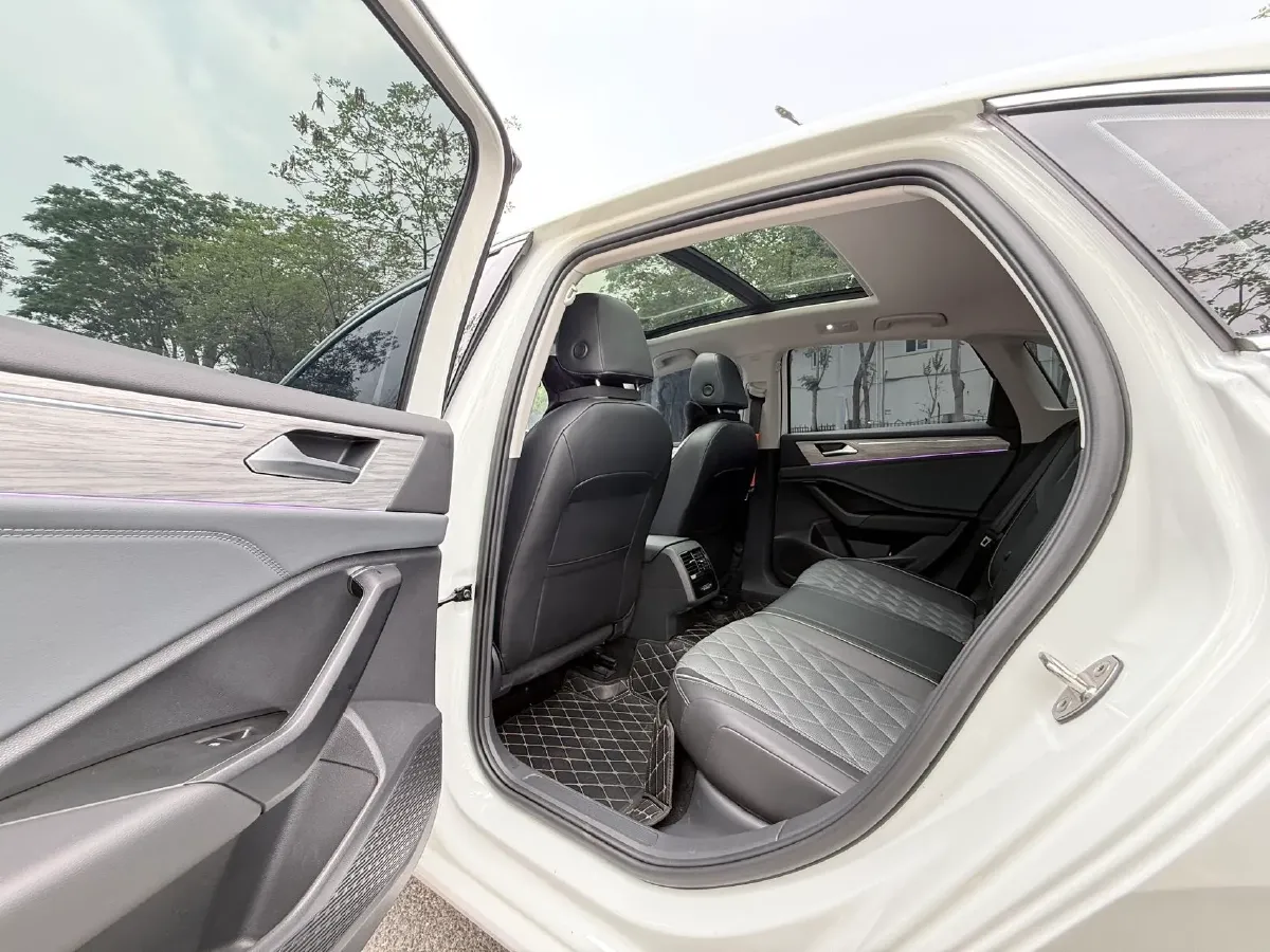 2024 Volkswagen Sagitar 1.5T 160HP L4 7DCT,autocango,china used car exporter,china ev exporter,chinese used car exporter,chinese used ev exporter