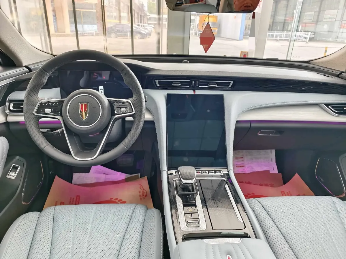 2025 HongQi H5 1.5T 150HP L4 1DHT PHEV,autocango,china used car exporter,china ev exporter,chinese used car exporter,chinese used ev exporter