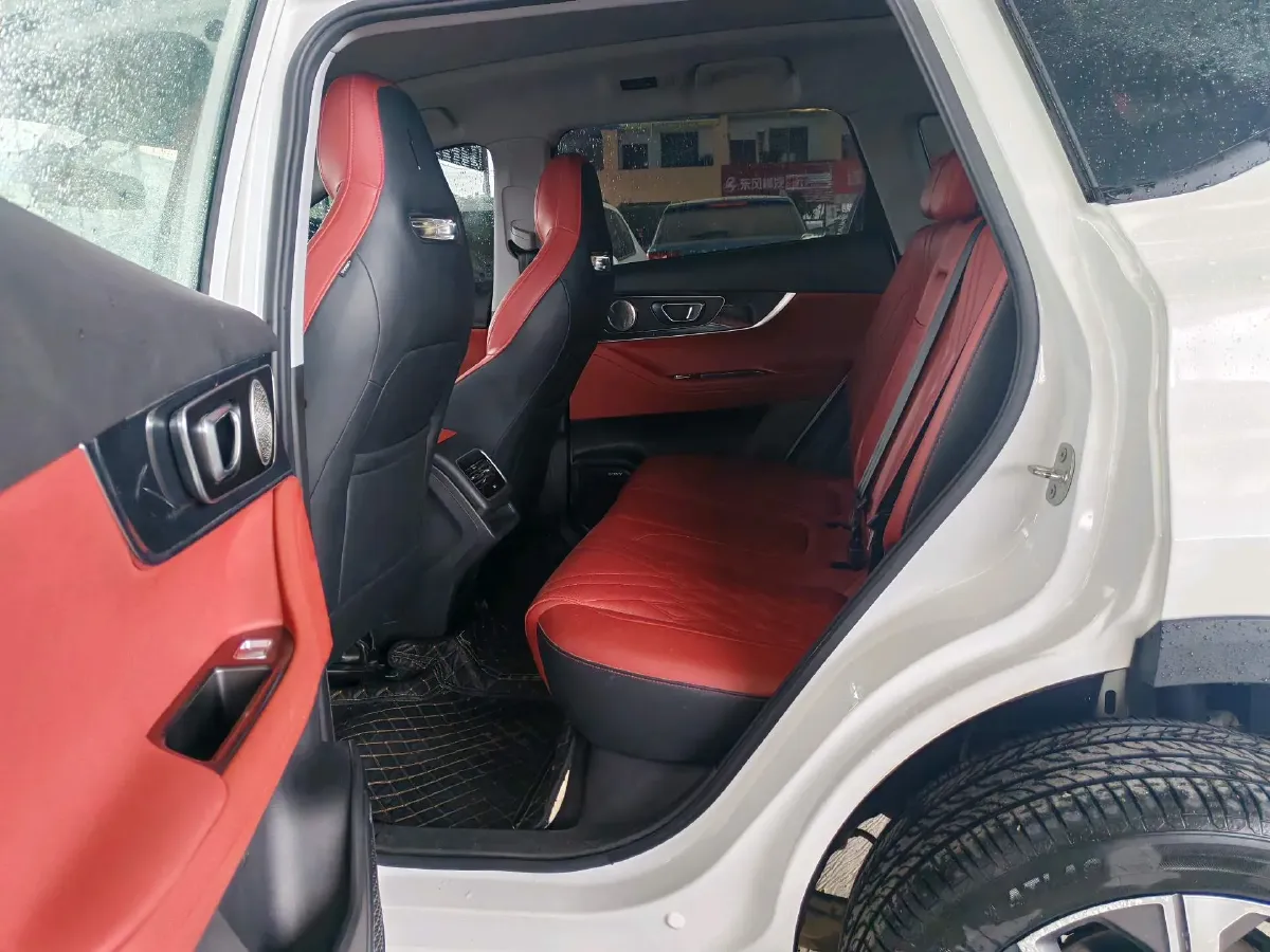 2022 Chery Tiggo 7 1.6T 197HP L4 7DCT,autocango,china used car exporter,china ev exporter,chinese used car exporter,chinese used ev exporter