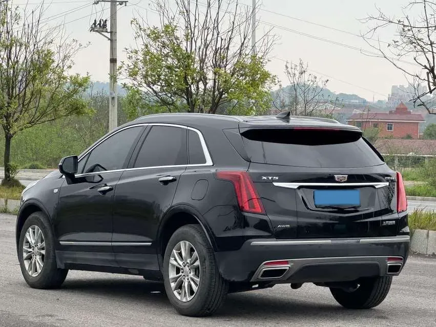 2022 Cadillac XT5 2.0T 237HP L4 9AT,autocango,china used car exporter,china ev exporter,chinese used car exporter,chinese used ev exporter