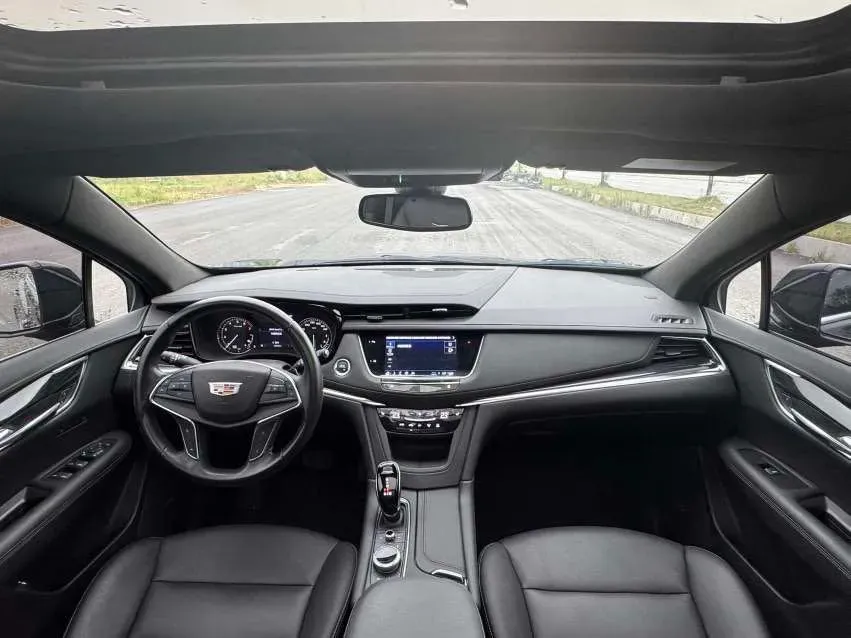 2022 Cadillac XT5 2.0T 237HP L4 9AT,autocango,china used car exporter,china ev exporter,chinese used car exporter,chinese used ev exporter