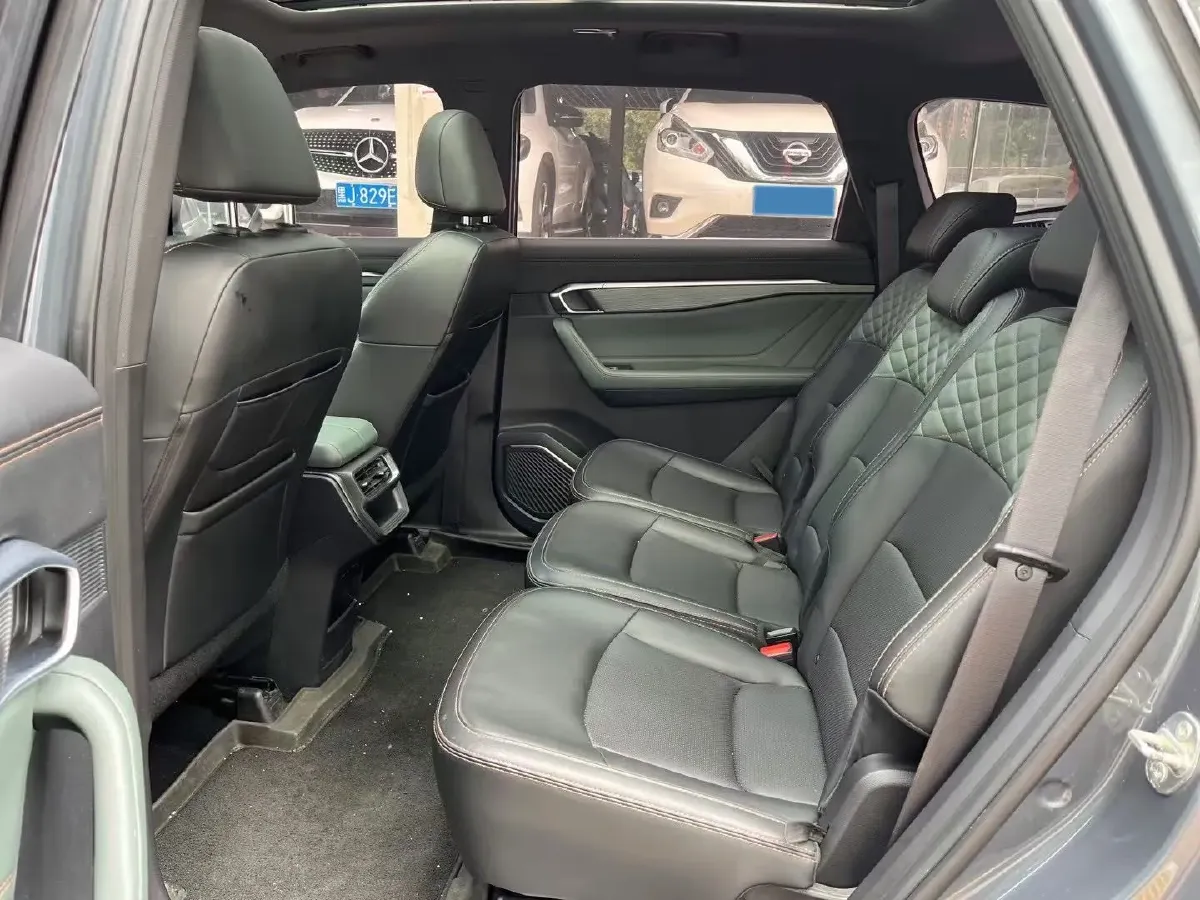 2023 Geely Okavango L 2.0T 218HP L4 7DCT,autocango,china used car exporter,china ev exporter,chinese used car exporter,chinese used ev exporter