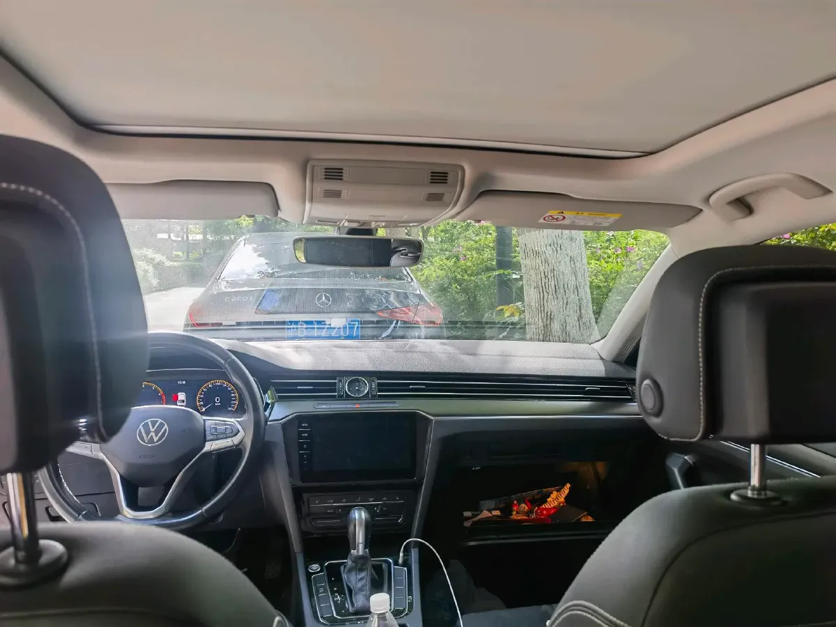 2019 Volkswagen Magotan 2.0T 186HP L4 7DCT,autocango,china used car exporter,china ev exporter,chinese used car exporter,chinese used ev exporter