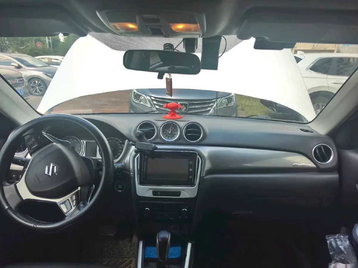 2016 Suzuki Vitara 1.4T 140HP L4 6AT,autocango,china used car exporter,china ev exporter,chinese used car exporter,chinese used ev exporter