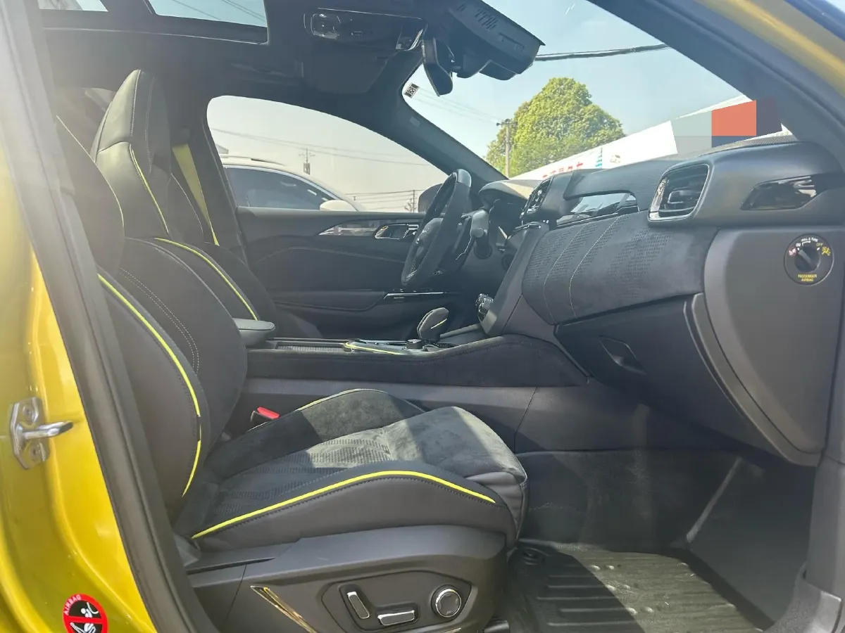 2019 LYNK&CO 03 2.0T 254HP L4 8AT,autocango,china used car exporter,china ev exporter,chinese used car exporter,chinese used ev exporter