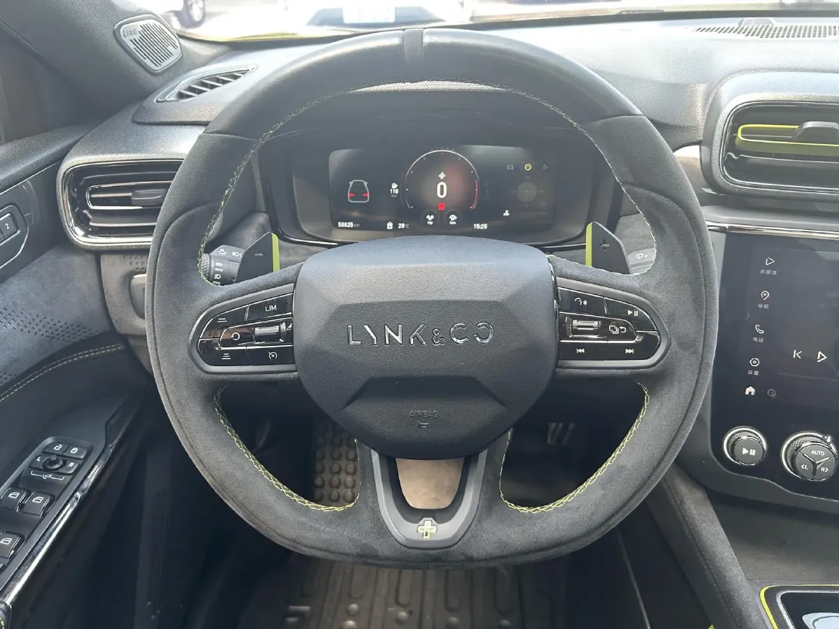 2019 LYNK&CO 03 2.0T 254HP L4 8AT,autocango,china used car exporter,china ev exporter,chinese used car exporter,chinese used ev exporter
