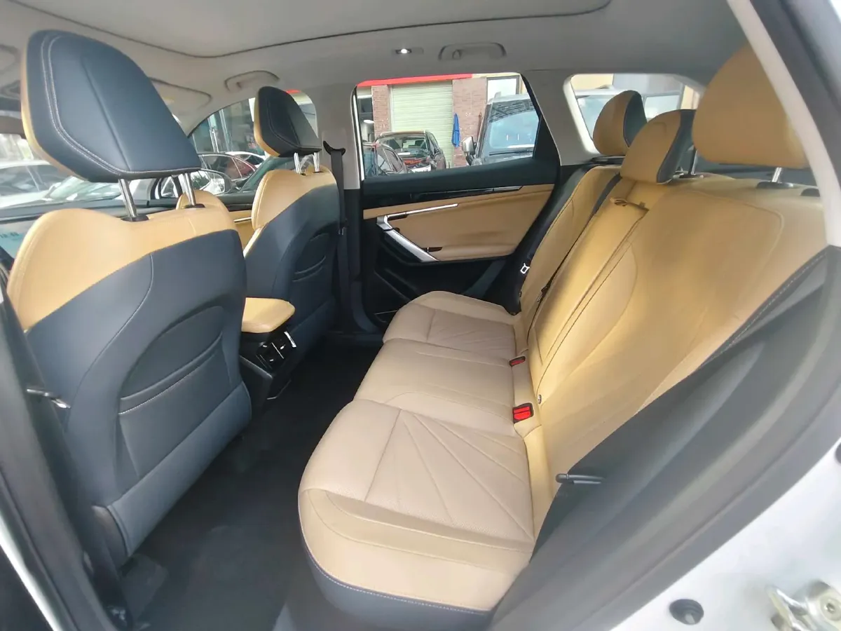 2023 Geely StarRay 1.5T 181HP L4 7DCT,autocango,china used car exporter,china ev exporter,chinese used car exporter,chinese used ev exporter