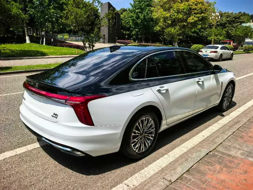 2023 HongQi H5 2.0T 224HP L4 8AT,autocango,china used car exporter,china ev exporter,chinese used car exporter,chinese used ev exporter