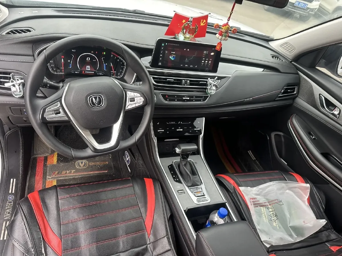 2022 ChangAn CS75 1.5T 180HP L4 7DCT,autocango,china used car exporter,china ev exporter,chinese used car exporter,chinese used ev exporter