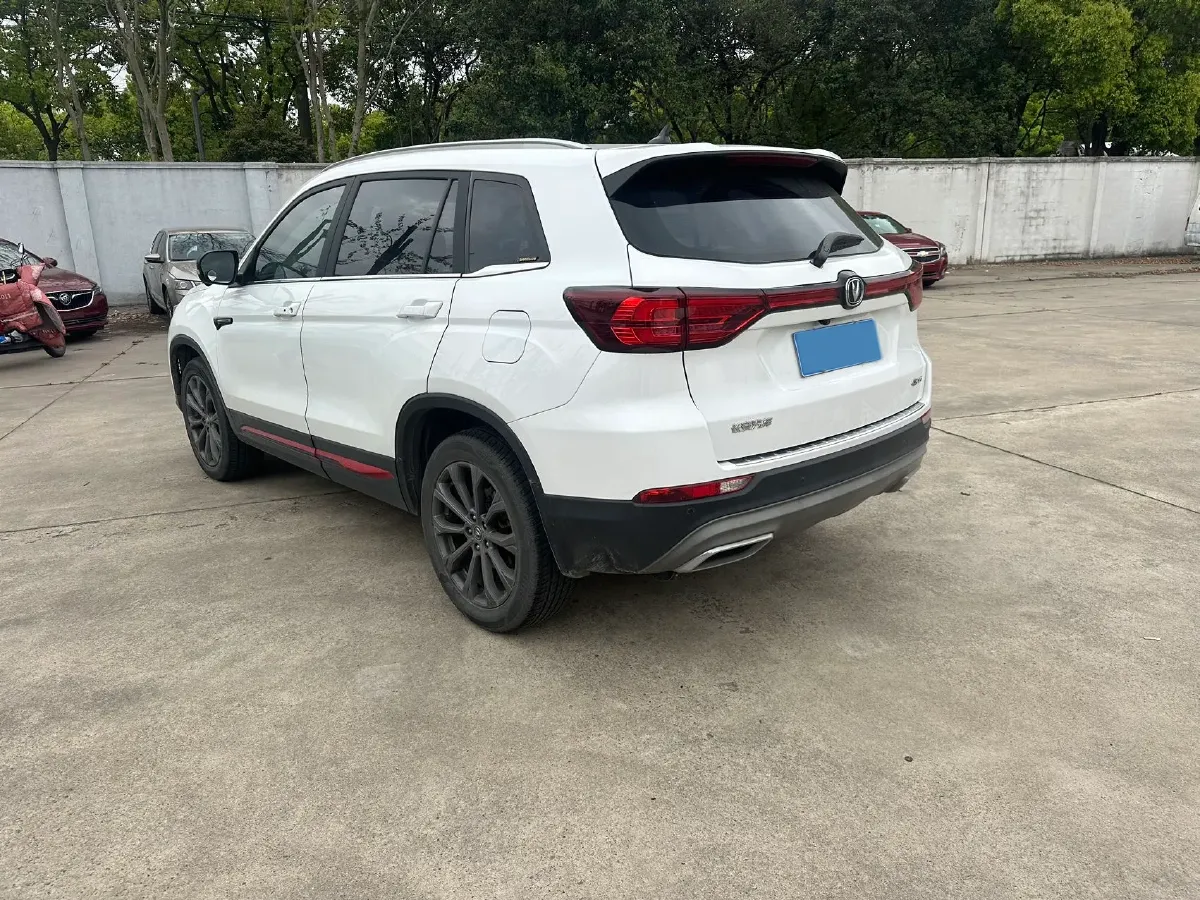 2022 ChangAn CS75 1.5T 180HP L4 7DCT,autocango,china used car exporter,china ev exporter,chinese used car exporter,chinese used ev exporter