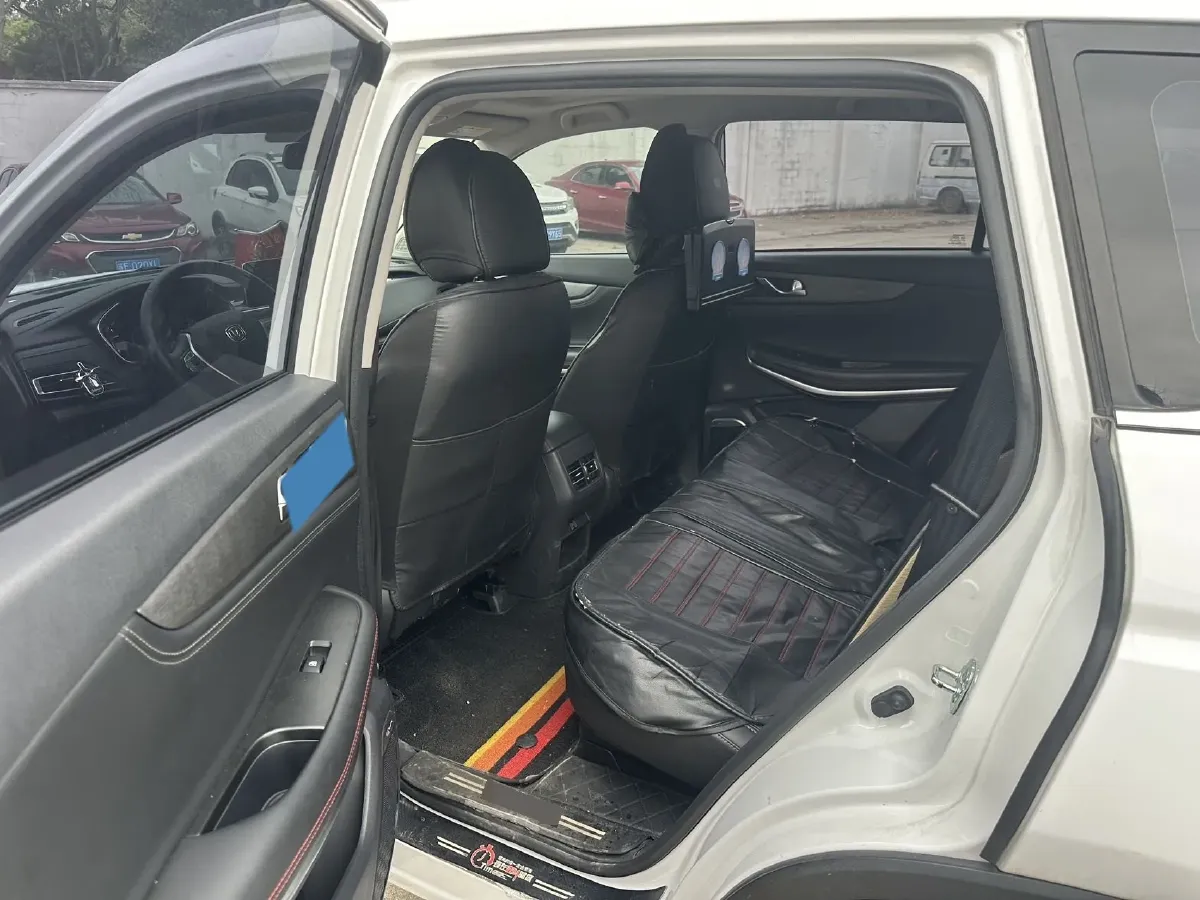 2022 ChangAn CS75 1.5T 180HP L4 7DCT,autocango,china used car exporter,china ev exporter,chinese used car exporter,chinese used ev exporter