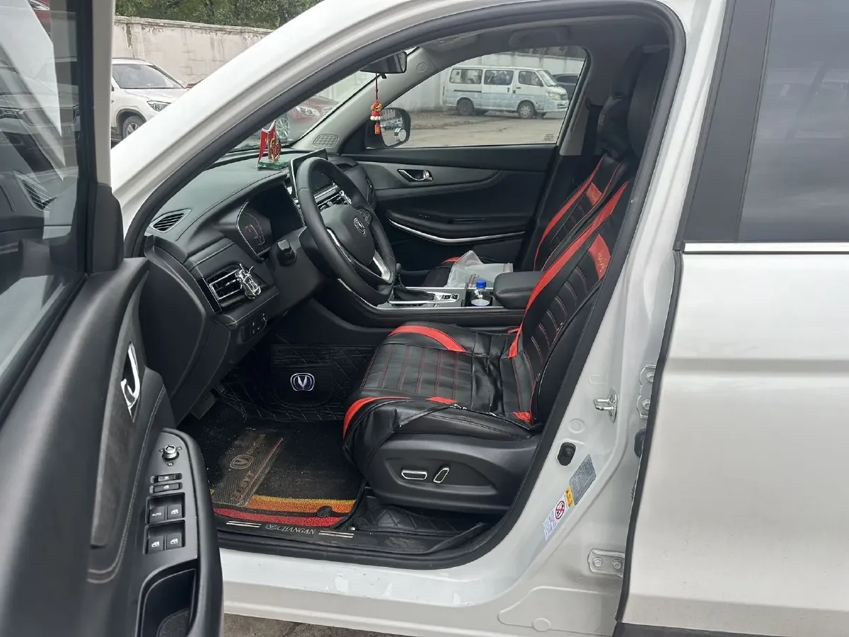 2022 ChangAn CS75 1.5T 180HP L4 7DCT,autocango,china used car exporter,china ev exporter,chinese used car exporter,chinese used ev exporter