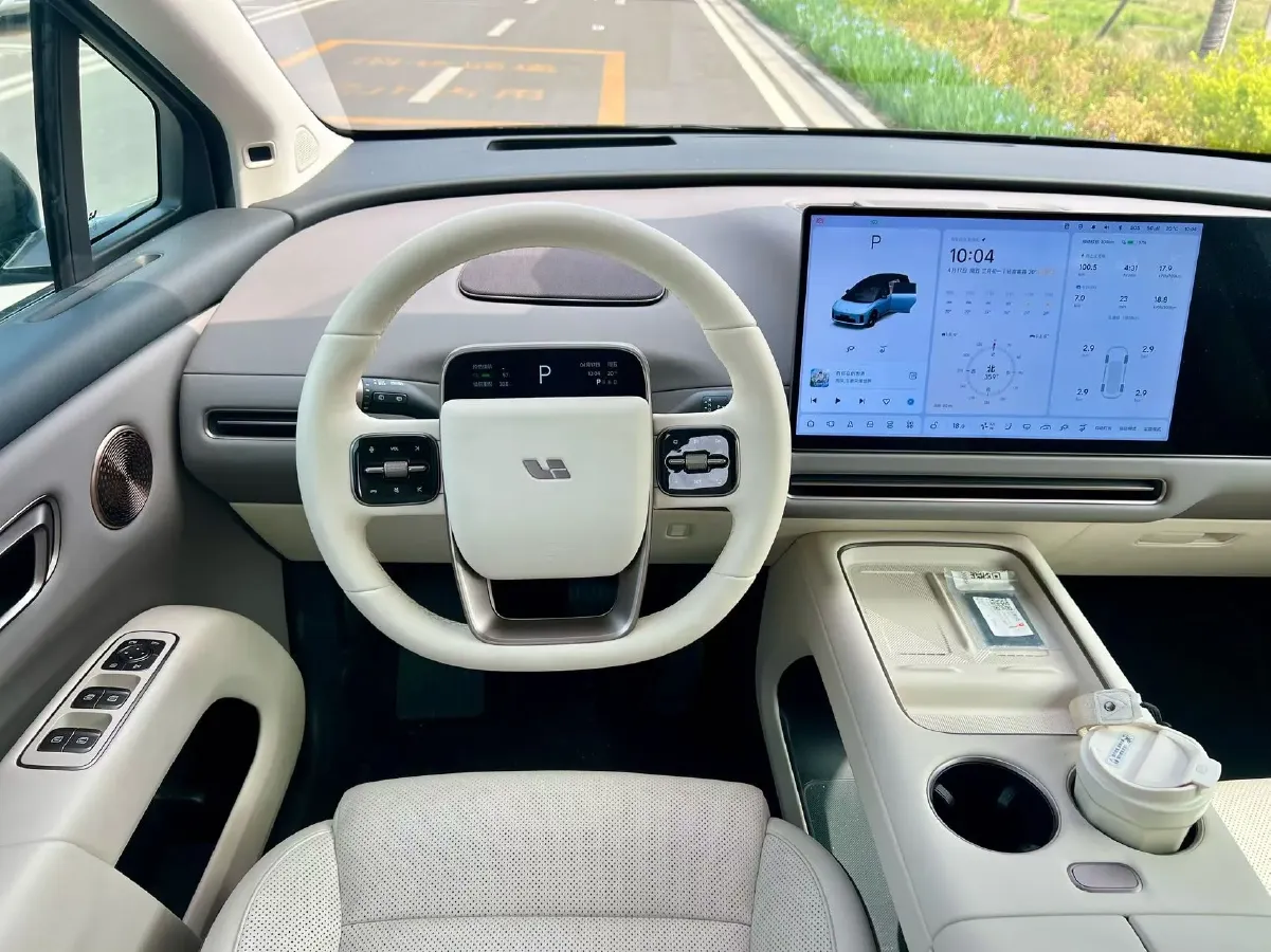 2025 Li i8 BEV,autocango,china used car exporter,china ev exporter,chinese used car exporter,chinese used ev exporter