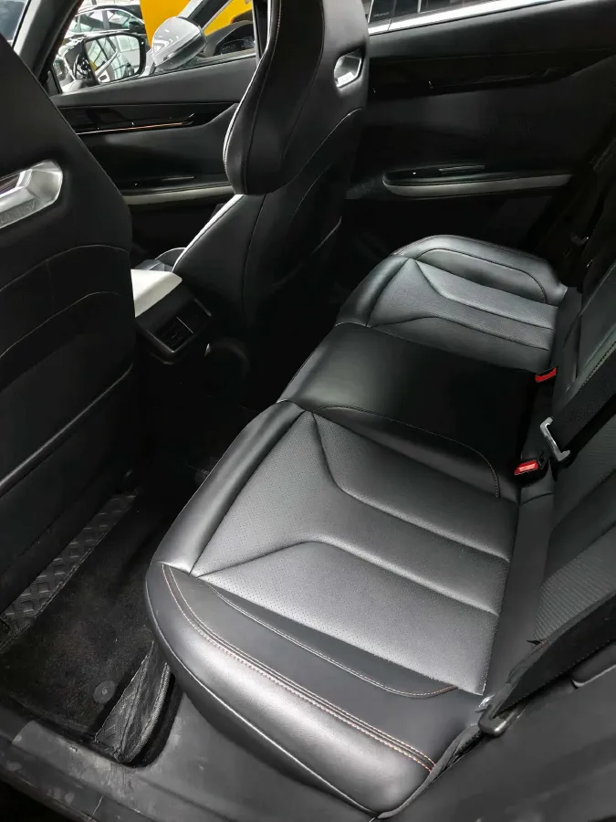 2023 ChangAn UNI-V 1.5T 188HP L4 7DCT,autocango,china used car exporter,china ev exporter,chinese used car exporter,chinese used ev exporter