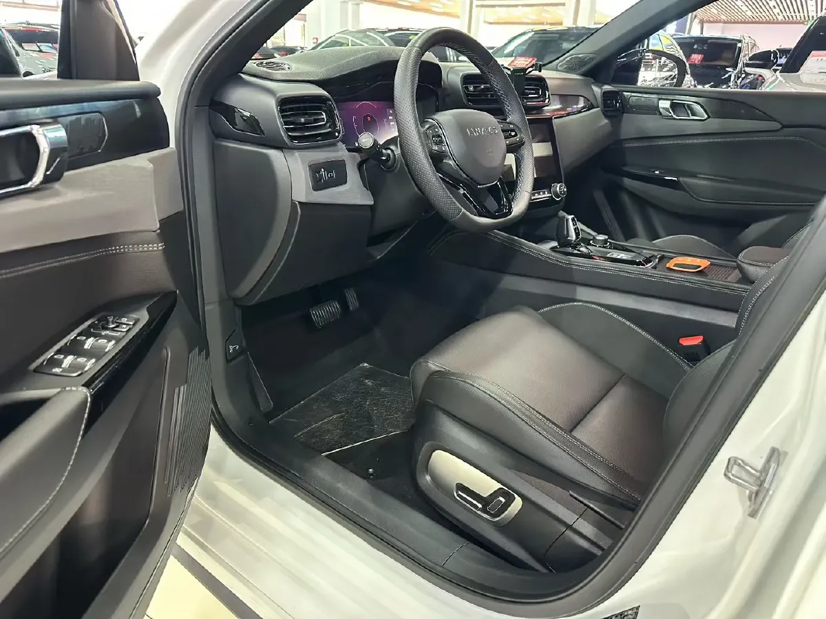 2021 LYNK&CO 03 1.5T 180HP L3 7DCT,autocango,china used car exporter,china ev exporter,chinese used car exporter,chinese used ev exporter