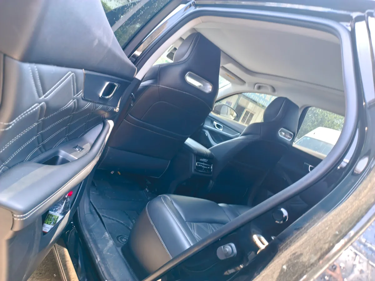 2024 ChangAn UNI-K 2.0T 233HP L4 8AT,autocango,china used car exporter,china ev exporter,chinese used car exporter,chinese used ev exporter