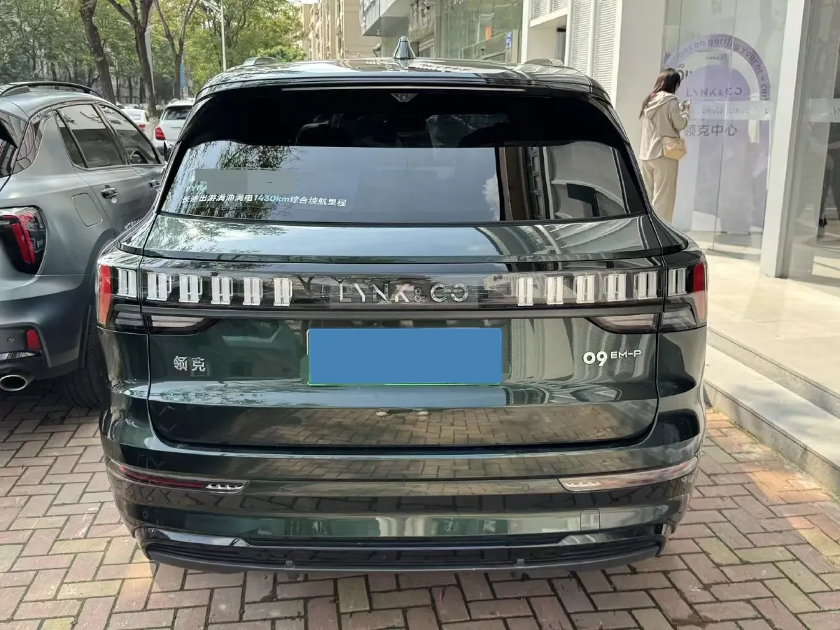 2021 Kia Carnival 2.0T 233HP L4 8AT,autocango,china used car exporter,china ev exporter,chinese used car exporter,chinese used ev exporter