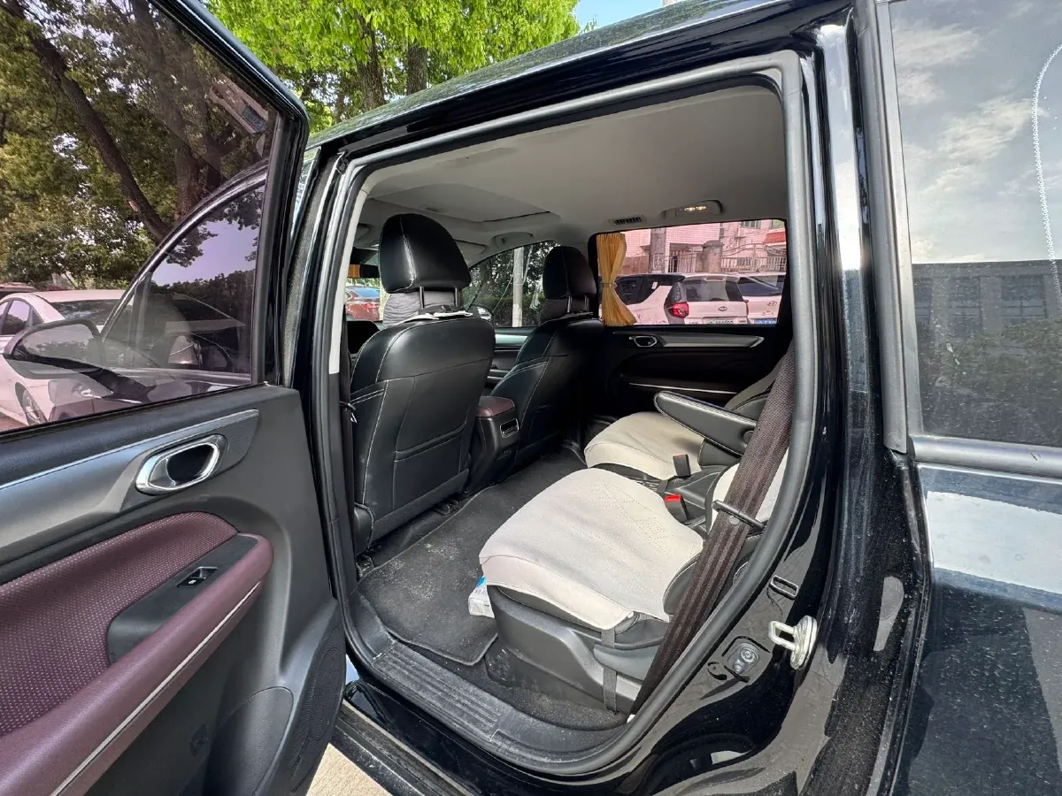 2023 GAC Trumpchi M6 1.5T 177HP L4 7DCT,autocango,china used car exporter,china ev exporter,chinese used car exporter,chinese used ev exporter