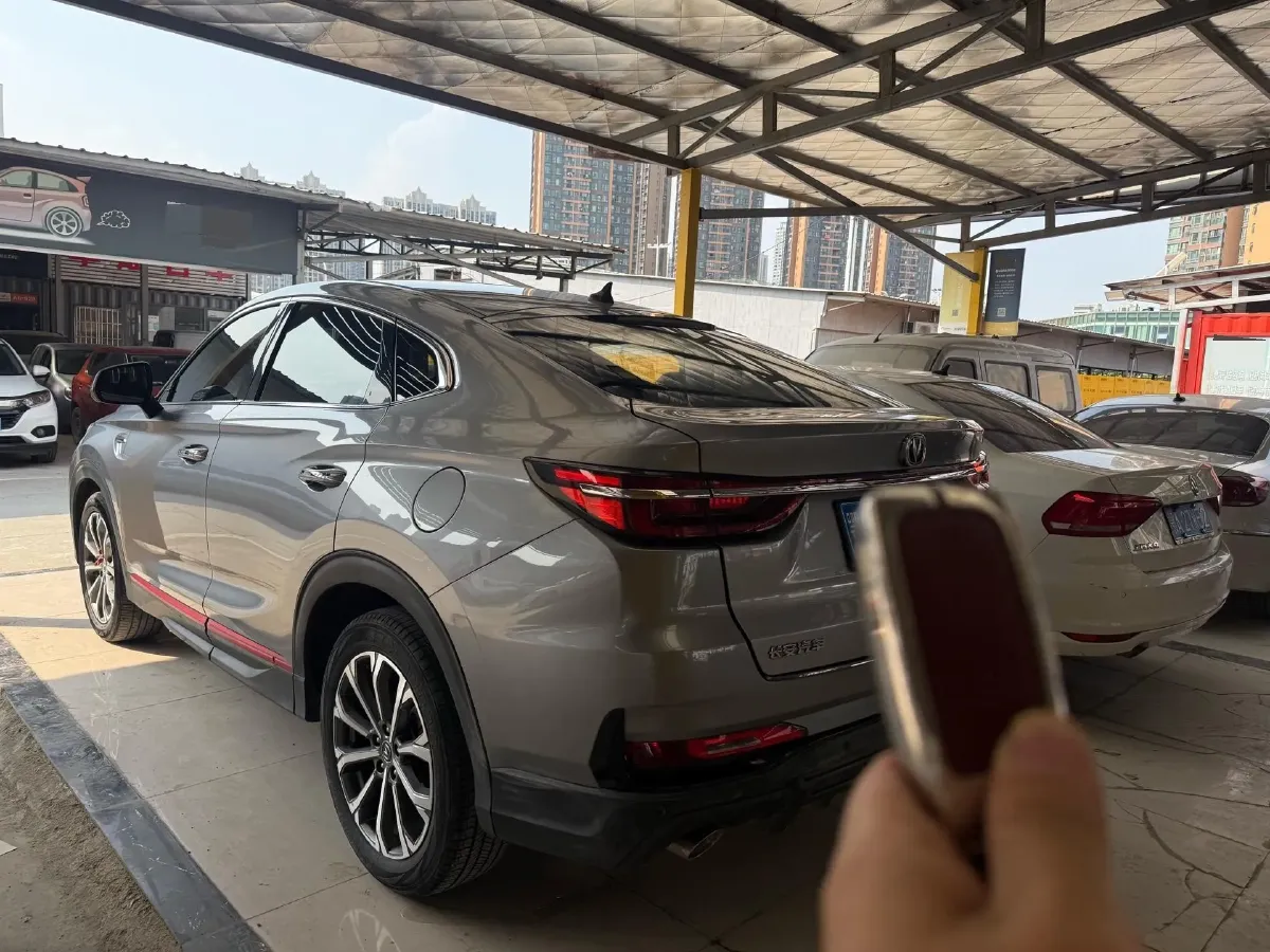 2021 ChangAn CS85 Coupe 1.5T 178HP L4 7DCT,autocango,china used car exporter,china ev exporter,chinese used car exporter,chinese used ev exporter