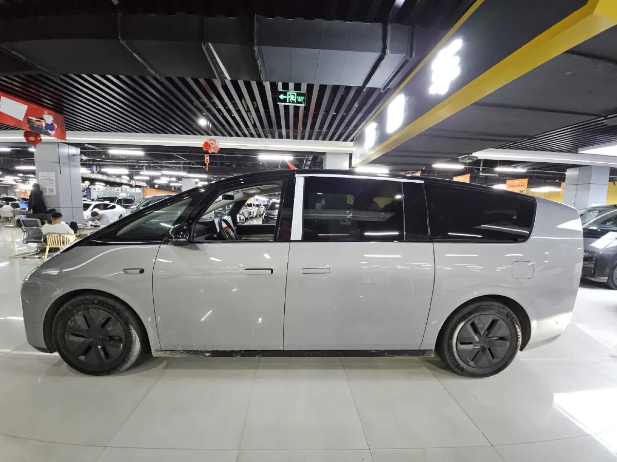 2024 Li MEGA BEV 102.7KWH,autocango,china used car exporter,china ev exporter,chinese used car exporter,chinese used ev exporter