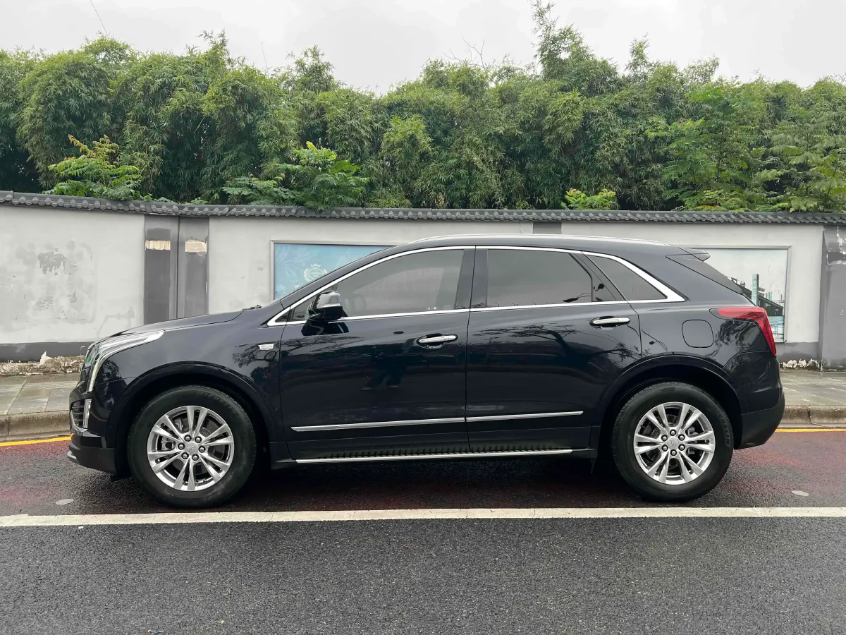 2022 Cadillac XT5 2.0T 237HP L4 9AT,autocango,china used car exporter,china ev exporter,chinese used car exporter,chinese used ev exporter