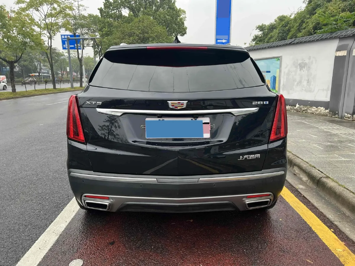 2022 Cadillac XT5 2.0T 237HP L4 9AT,autocango,china used car exporter,china ev exporter,chinese used car exporter,chinese used ev exporter