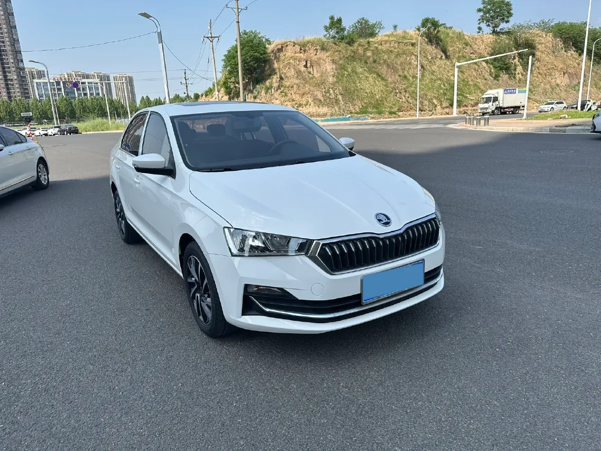 2022 Skoda Rapid 1.5L 112HP L4 6AT,autocango,china used car exporter,china ev exporter,chinese used car exporter,chinese used ev exporter