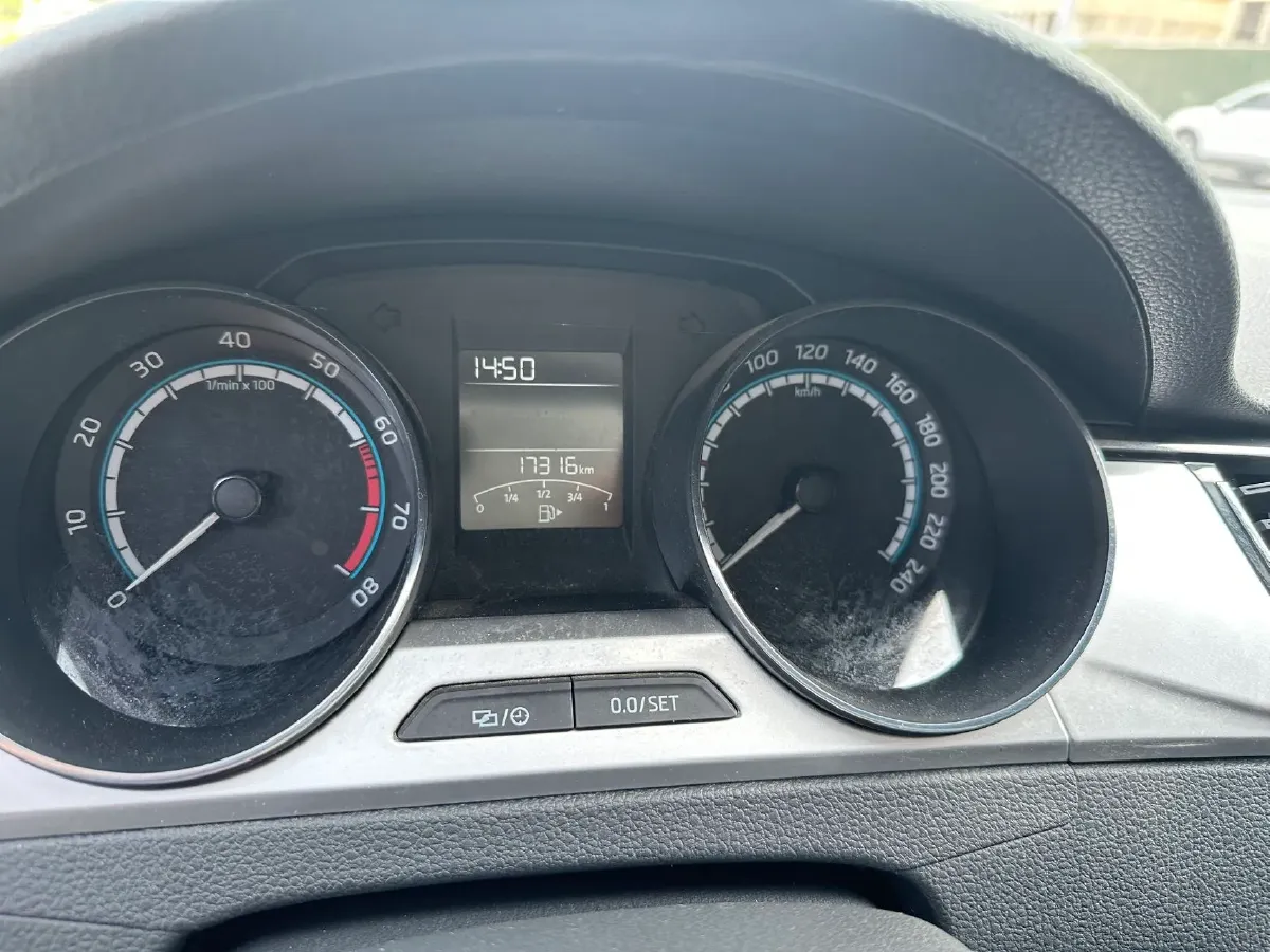 2022 Skoda Rapid 1.5L 112HP L4 6AT,autocango,china used car exporter,china ev exporter,chinese used car exporter,chinese used ev exporter