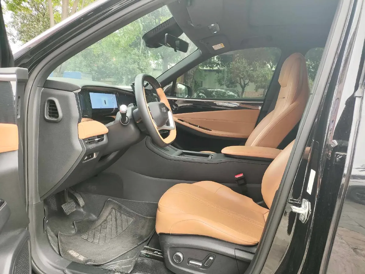 2023 Geely Galaxy L7 1.5T 163HP L4 3DHT PHEV 18.7KWH,autocango,china used car exporter,china ev exporter,chinese used car exporter,chinese used ev exporter