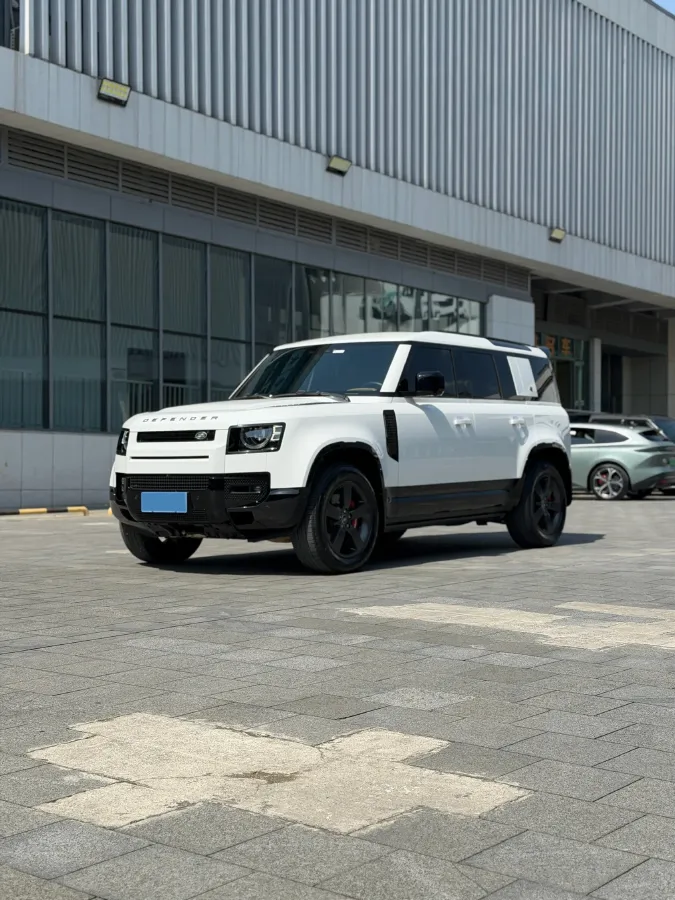 2024 Land Rover Defender 3.0T 400HP L6 8AT,autocango,china used car exporter,china ev exporter,chinese used car exporter,chinese used ev exporter