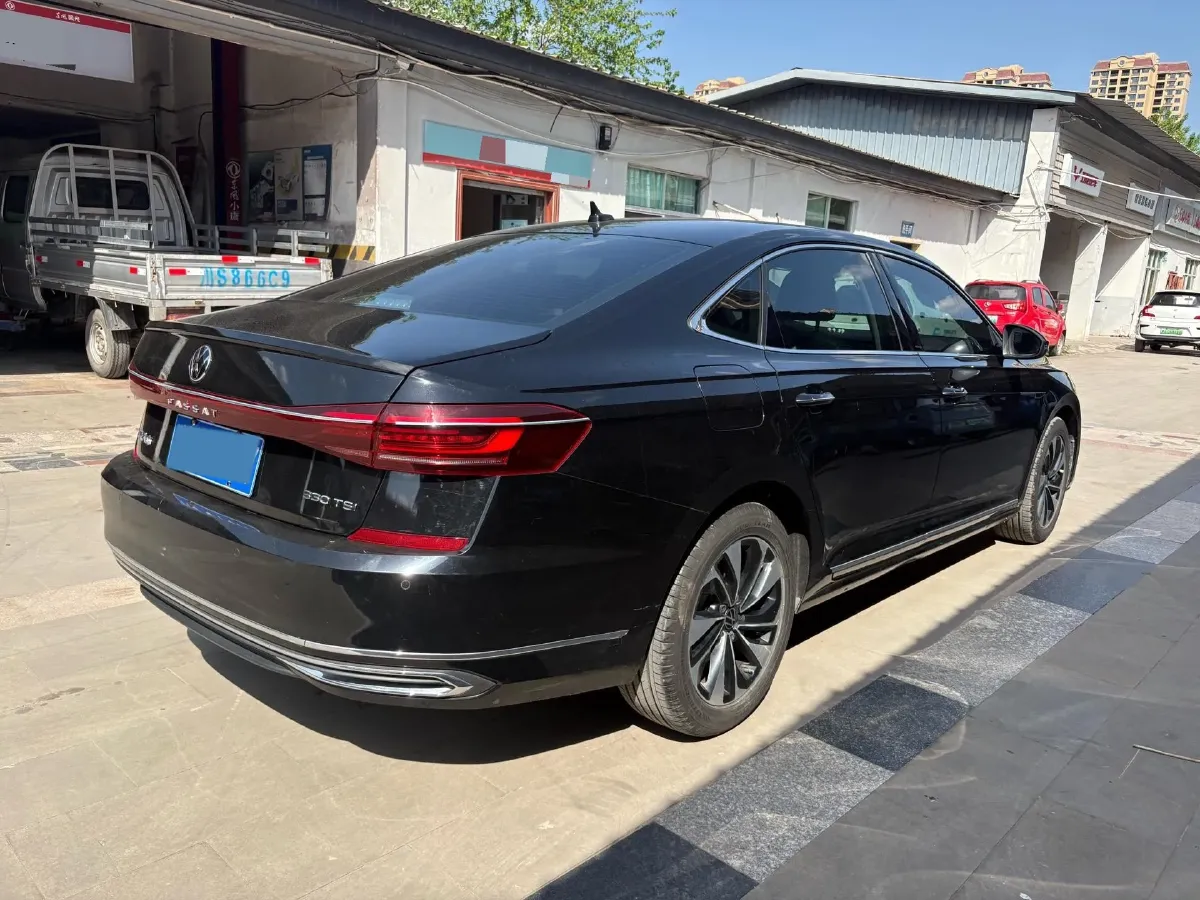 2023 Volkswagen Passat 2.0T 186HP L4 7DCT,autocango,china used car exporter,china ev exporter,chinese used car exporter,chinese used ev exporter