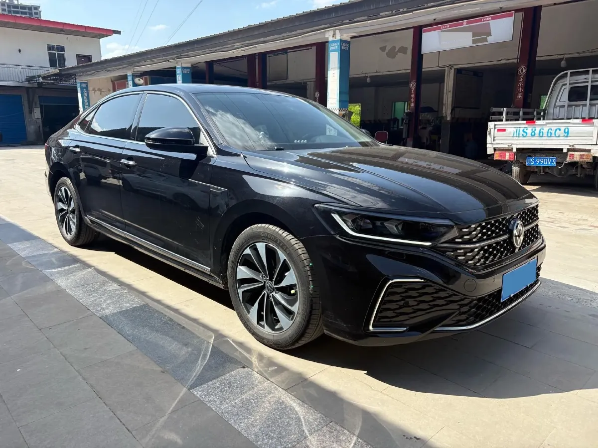 2023 Volkswagen Passat 2.0T 186HP L4 7DCT,autocango,china used car exporter,china ev exporter,chinese used car exporter,chinese used ev exporter