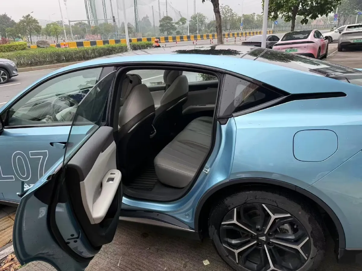2025 Deepal L07 1.5L 98HP L4 REEV 28.39KWH,autocango,china used car exporter,china ev exporter,chinese used car exporter,chinese used ev exporter