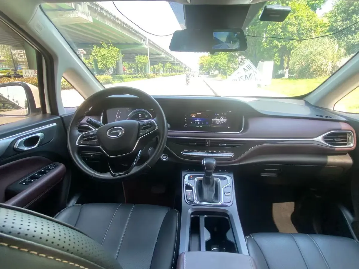 2021 GAC Trumpchi M6 1.5T 169HP L4 7DCT,autocango,china used car exporter,china ev exporter,chinese used car exporter,chinese used ev exporter