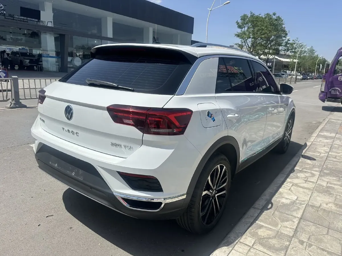 2022 Volkswagen T-Roc 1.4T 150HP L4 7DCT,autocango,china used car exporter,china ev exporter,chinese used car exporter,chinese used ev exporter